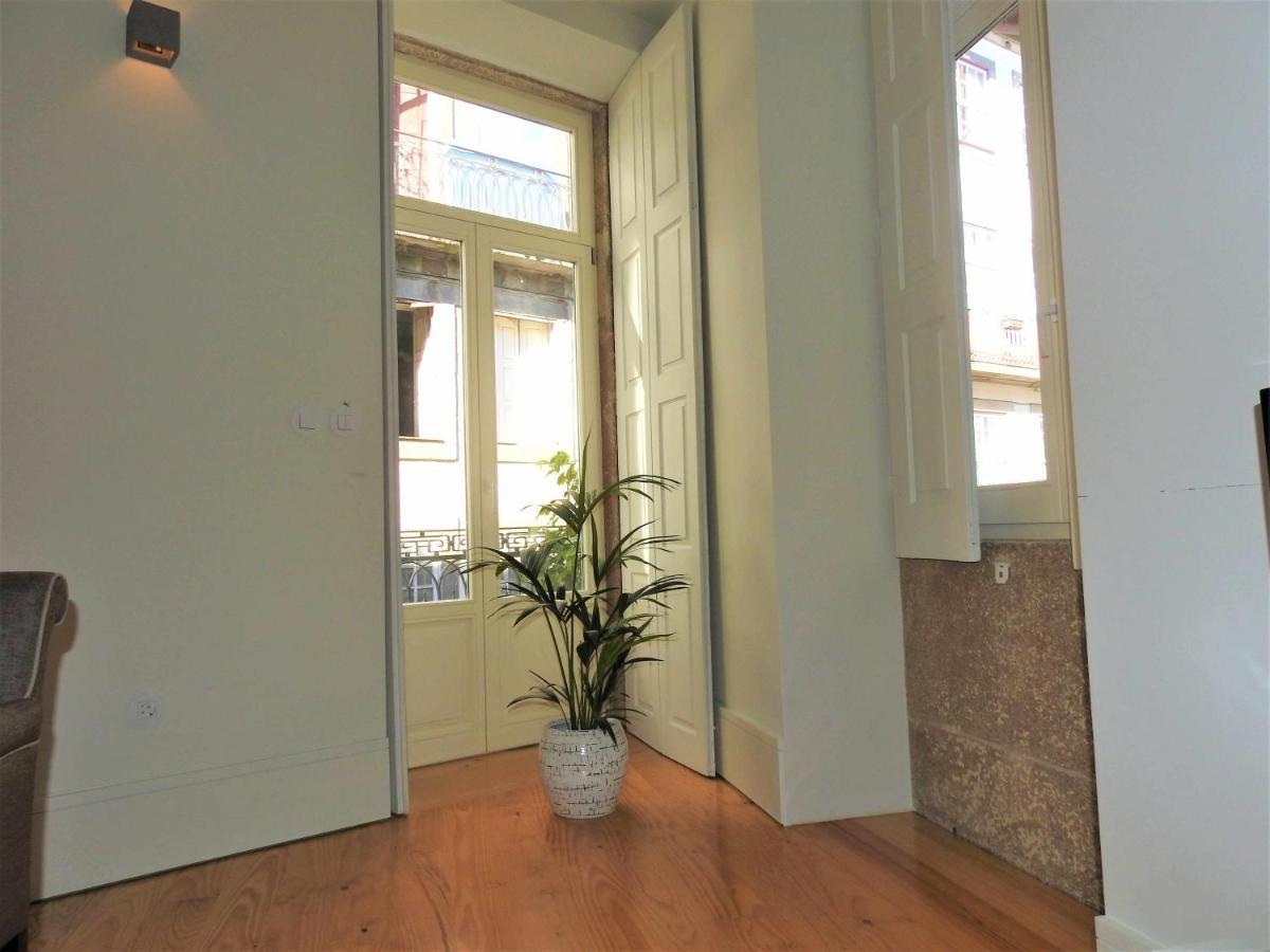 Oporto Delight 1 Luxury Apartment In Historic Center With Balcony Max 4 P Porto Exterior foto