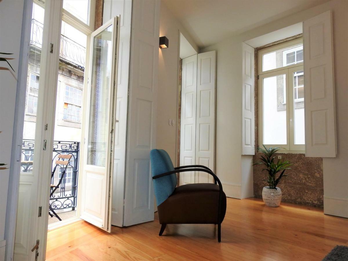 Oporto Delight 1 Luxury Apartment In Historic Center With Balcony Max 4 P Porto Exterior foto